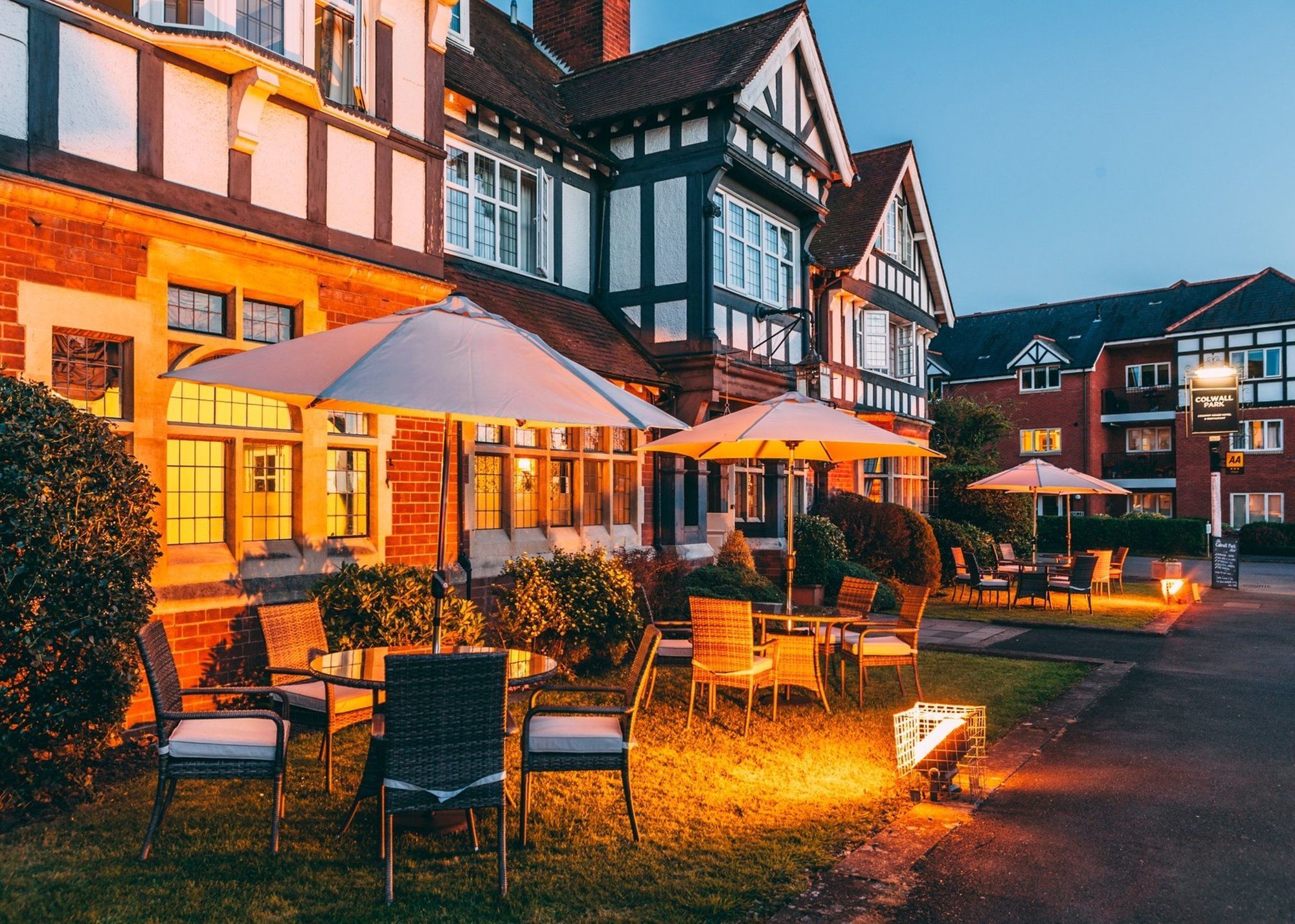 Colwall Park - Hotel, Bar & Restaurant Грейт Малвърн Екстериор снимка